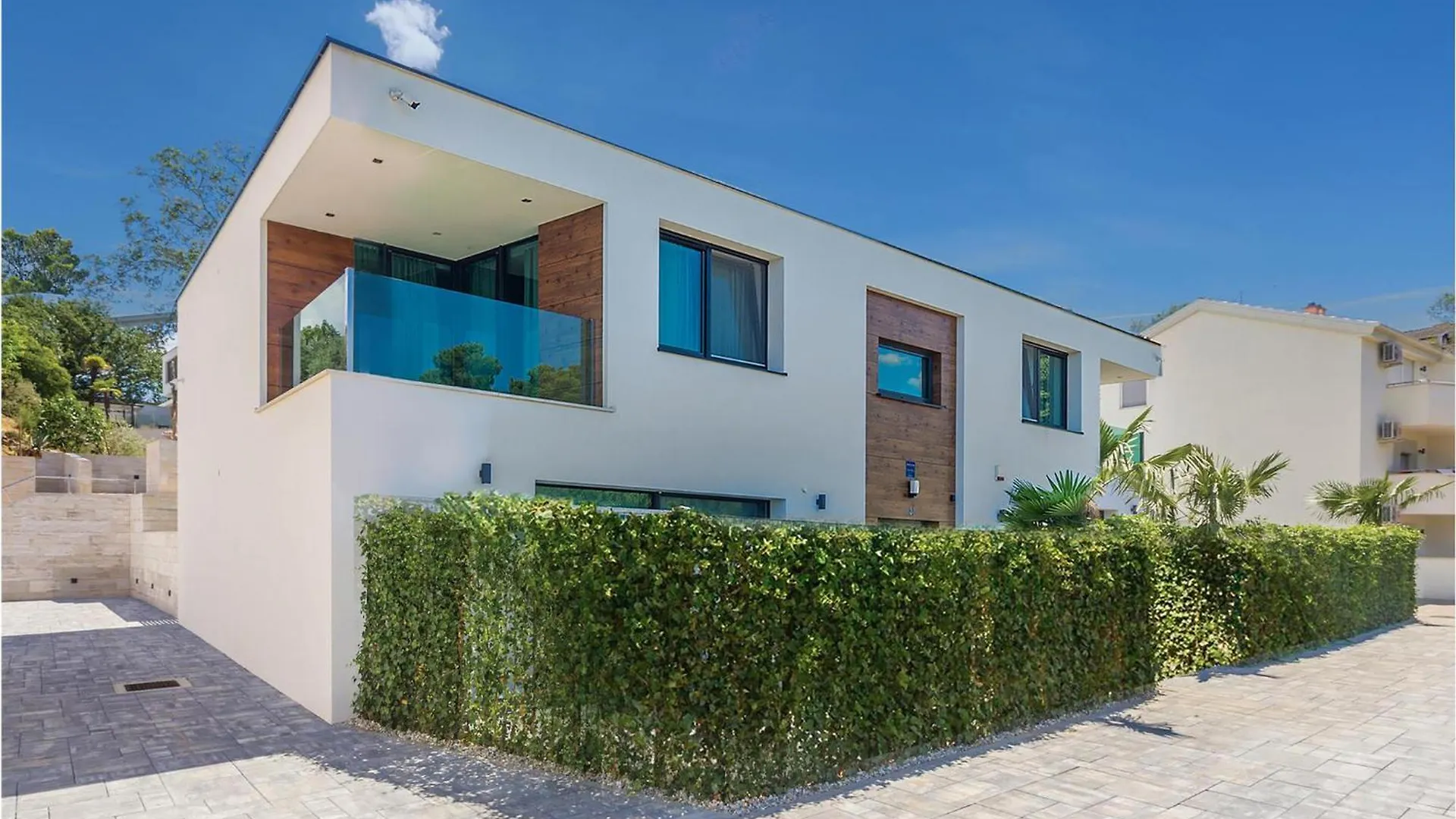 Stunning Apartment In Malinska With Kitchen location